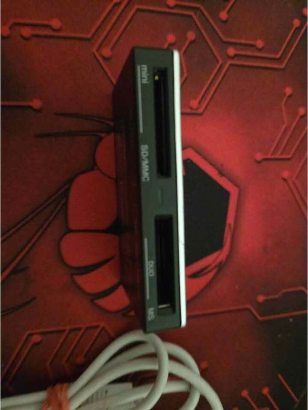 Sony Multi-Card Reader - Picture 2 of 4